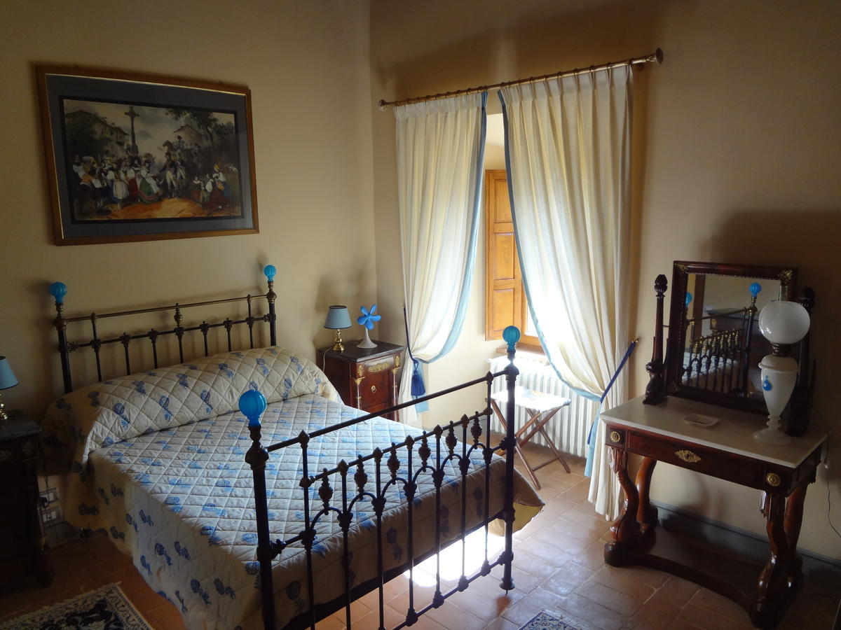 Гостевой дом Castello Di Magrano Carbonesca Экстерьер фото